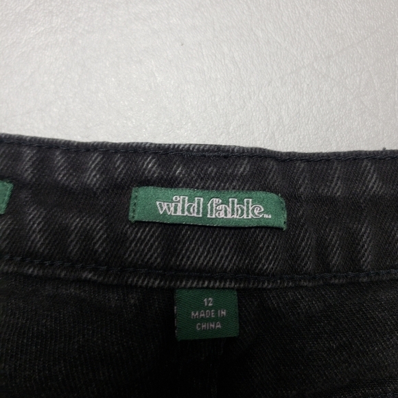 Wild fable high rise Bermuda black denim distressed jean shorts women's size 12 - Picture 7 of 13